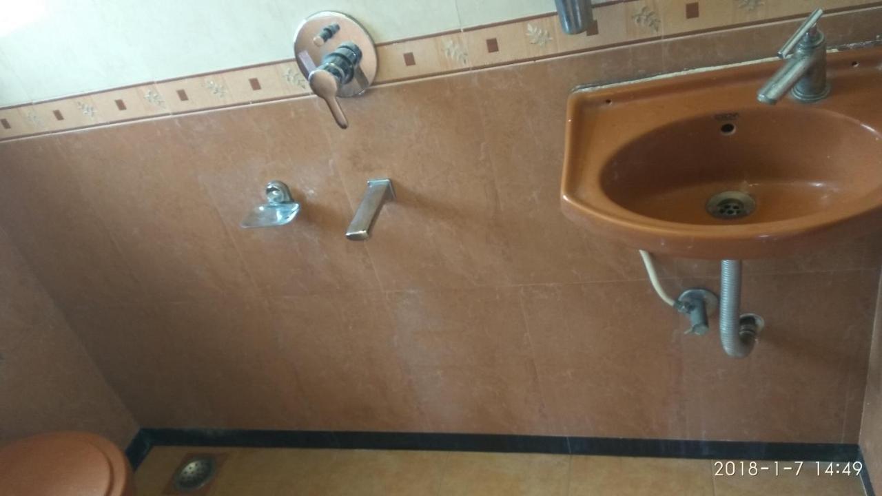 Agrawal Bhavan Budget Stay Only For Indians Βομβάη Εξωτερικό φωτογραφία